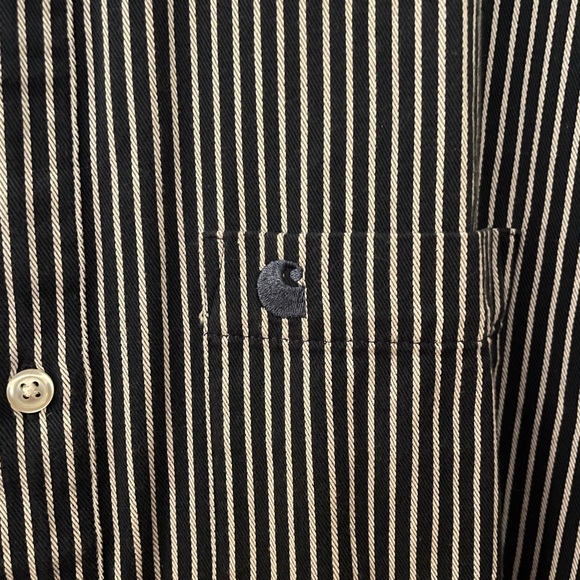 Great condition. Men’s Work In Progress Carhart Shirt. - Picture 4 of 11